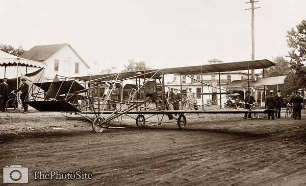 Curtiss-Herring flying machine Mineola, Long Island - Click Image to Close