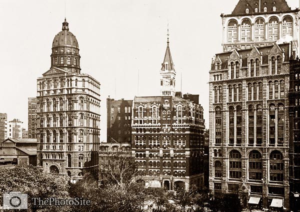 Newspaper Row, New York City 1900 - Click Image to Close