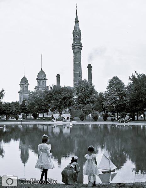Children playing with yacht Water Works Park Detroit 1905 - Click Image to Close