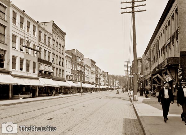 State Street, Ithaca, New York between 1890 and 1901 - Click Image to Close