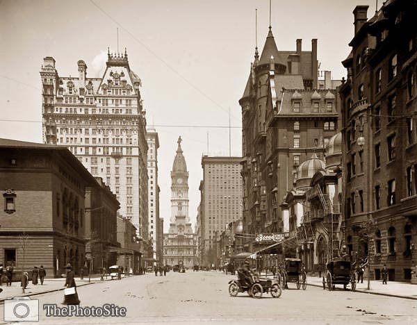 Philadelphia, Broad St. north from Spruce St - Click Image to Close