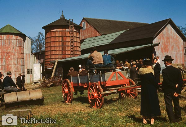 Farm auction, Derby Connecticut, September 1940 - Click Image to Close