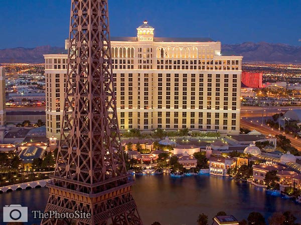 Las Vegas - Bellagio Fountains - Click Image to Close