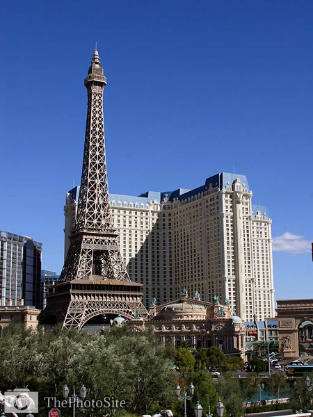 Eiffel Tower, Las Vegas - Click Image to Close