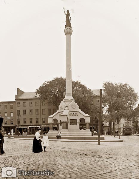 Soldier's Monument, Troy, New York 1905 - Click Image to Close