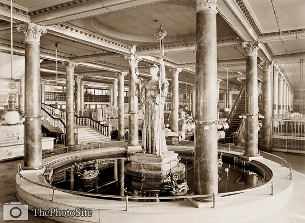 Siegel Cooper and Co.'s department store fountain, New York - Click Image to Close