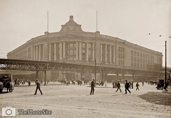 South Railroad Station, Boston, Massachusetts - Click Image to Close