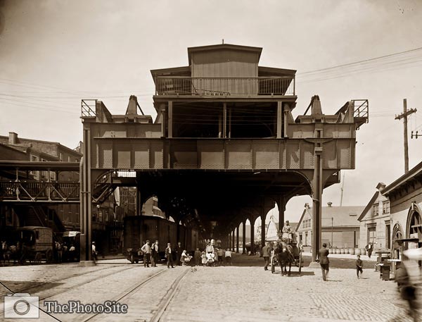 The elevated railway at Delaware and South Station 1900's - Click Image to Close