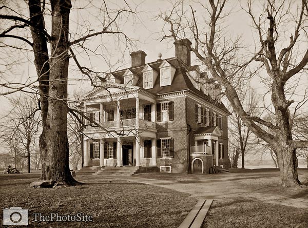 Shirley Plantation House, James River, Charles City County - Click Image to Close
