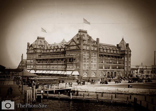 Old Point Comfort, view of Chamberlin Hotel 1909 - Click Image to Close