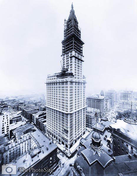 Woolworth Building, nearing completion, 1912 - Click Image to Close
