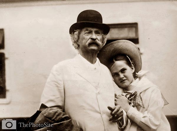 Mark Twain and Dorothy Quick 1907 - Click Image to Close