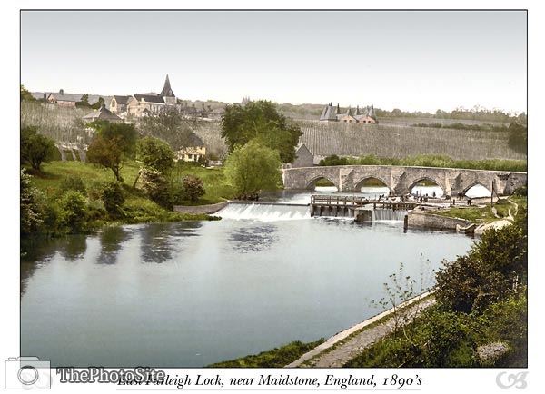 East Farleigh Lock, near Maidstone, England - Click Image to Close