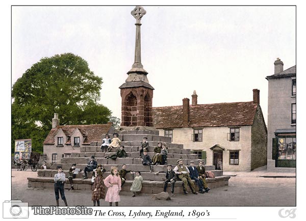 The cross, Lydney, England - Click Image to Close