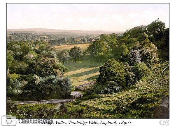 Happy Valley, Tunbridge Wells, England - Click Image to Close