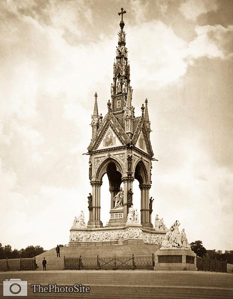 Albert Memorial, Kensington Gardens - Click Image to Close