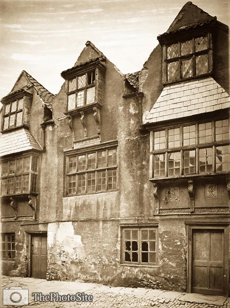 Back of the Crown Inn, Wells Market Place - Click Image to Close