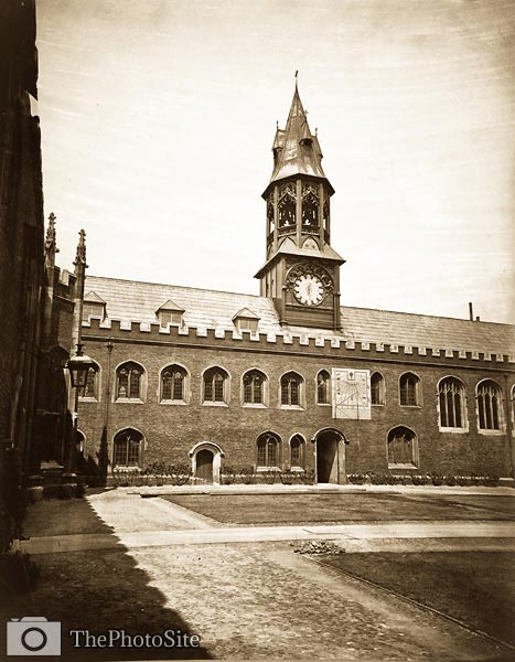 Pembroke College, Old Court, Cambridge. Photographed between 186 - Click Image to Close