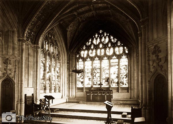 Interior, Church of Saint Mary Redcliffe, Bristol - Click Image to Close