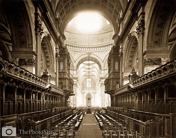 London. Interior of St. Paul's Cathedral, Choir seen from East - Click Image to Close