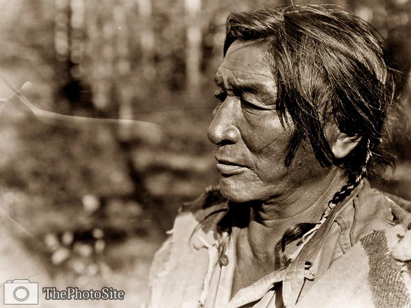 Agichida, an Assiniboine Native American Indian - Click Image to Close