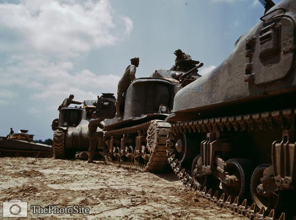 M-3 and M4 tank company, bivouac Fort Knox, Kentucky - Click Image to Close