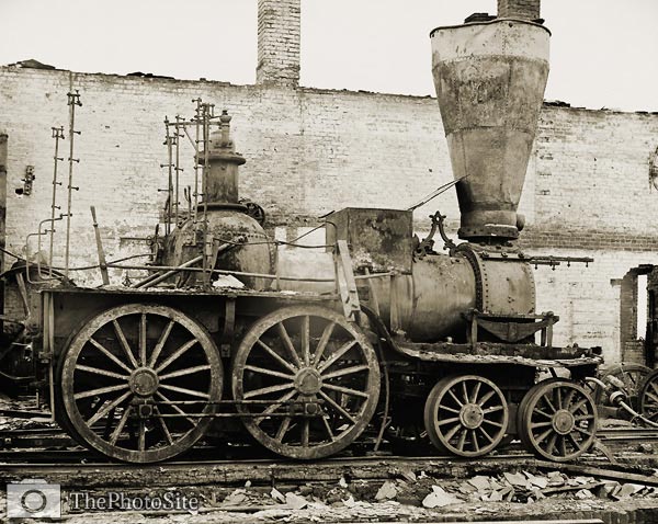 Civil War photograph, Damaged locomotives 1865 - Click Image to Close