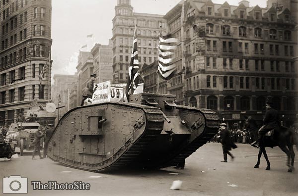 British Tank in New York City - Click Image to Close