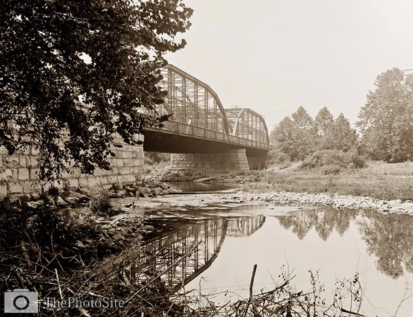 Broadheads Bridge, Stroudsburg, Pennsylvania 1905 - Click Image to Close