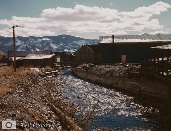 Willow Creek, Creede, Colorado December 1942 - Click Image to Close