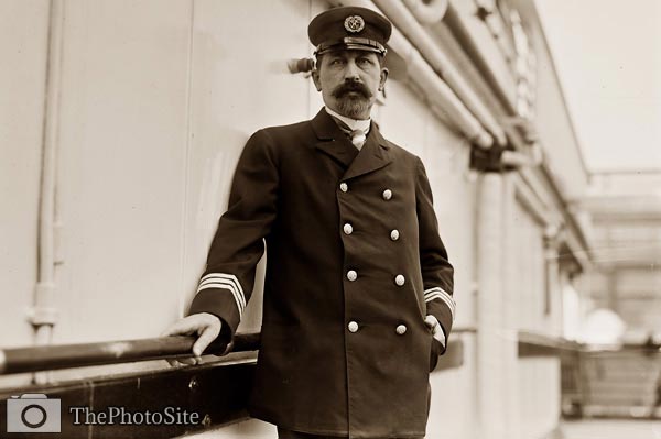 Carl Schnell, purser of boat Kaiser Wilhelm II - Click Image to Close