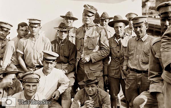 Boys in Blue troops on U.S. Army ship Kilpatrick - Click Image to Close