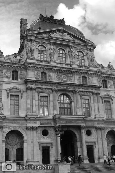 Louvre National Museum, Paris - Click Image to Close