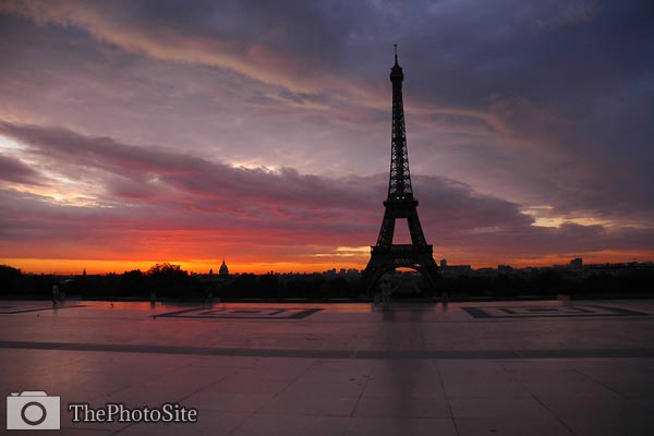 Eiffel Tower Deep Sunrise - Click Image to Close