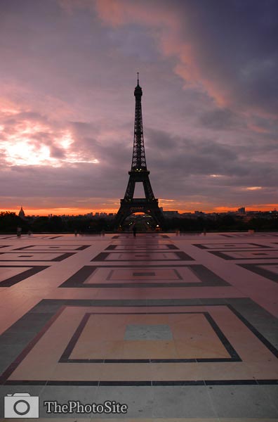 La Tour Eiffel sunrise - Click Image to Close