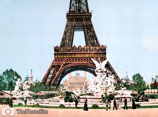 Eiffel Tower and fountain, Exposition Universal, 1900, Paris, Fr - Click Image to Close