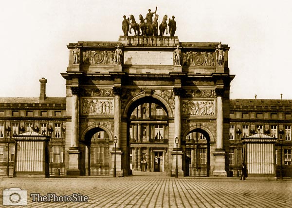 Arc de Triomphe du Carrousel by Baldus, Edouard - Click Image to Close