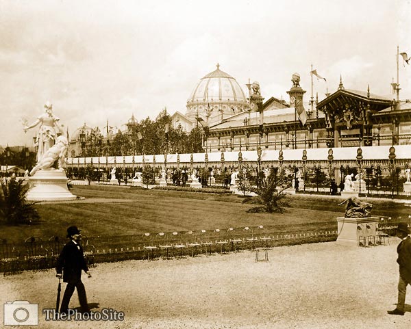 Palace of Fine Arts,from the Fountain Coutan, Paris Exposition, - Click Image to Close