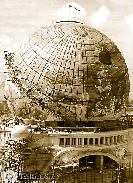 The gigantic globe, Paris Exposition, 1900 - Click Image to Close