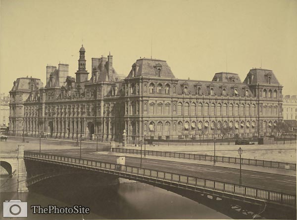 Old Hotel de Ville - Click Image to Close