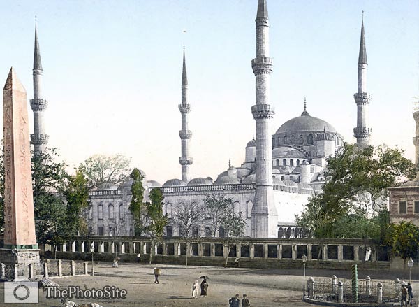 Mosque Exterior, Sultan Ahmet Istanbul, Turkey - Click Image to Close