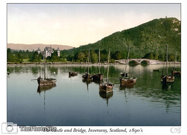 Inveraray Castle and Bridge, Scotland - Click Image to Close