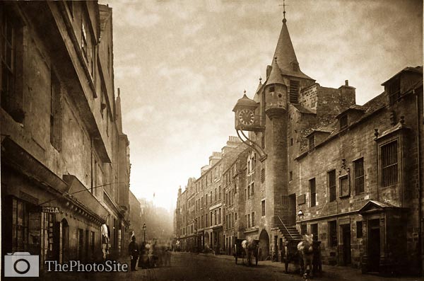 Edinburgh. Canongate Tollbooth - Click Image to Close