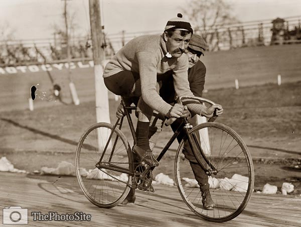 Cyclist L. Georget 1st December 1909 - Click Image to Close