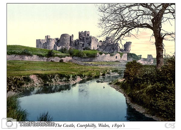 Caerphilly Castle, Wales - Click Image to Close