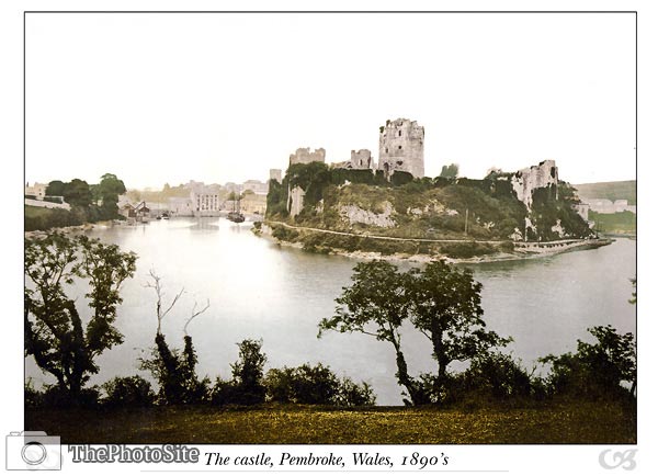 Pembroke Castle Wales - Click Image to Close