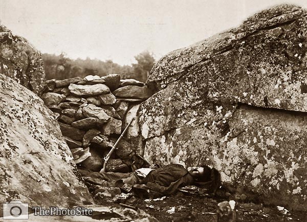 Battlefield of Gettysburg - Dead Confederate, American Civil War - Click Image to Close