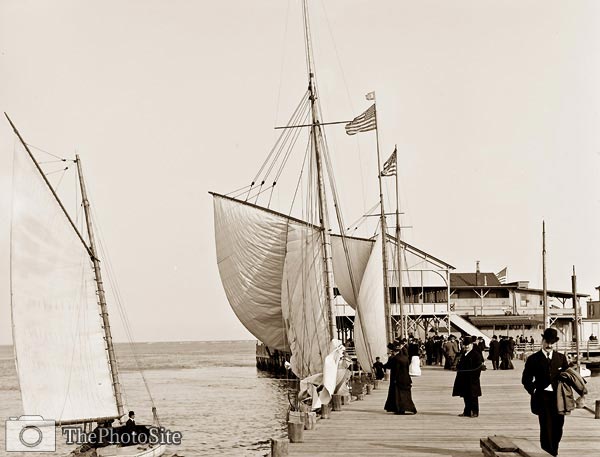 Pier Atlantic City, New Jersey. Albion Sailboat 1905 - Click Image to Close