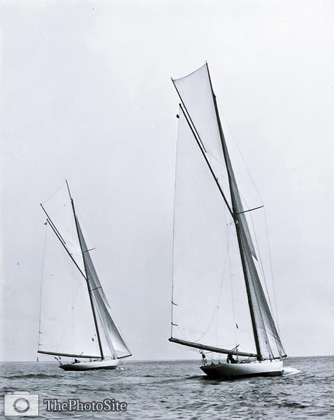 Constitution (sloop), Columbia 1901, America Yacht Cup Race - Click Image to Close