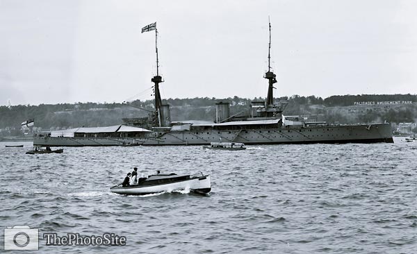 British cruiser Inflexibleship New Jersey's Hudson River - Click Image to Close